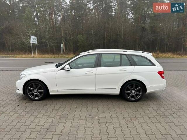 Серый Мерседес Ц-Класс, объемом двигателя 2.15 л и пробегом 265 тыс. км за 13500 $, фото 7 на Automoto.ua