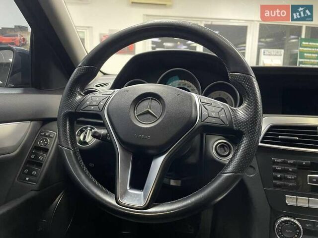 Сірий Мерседес Ц-Клас, об'ємом двигуна 2.14 л та пробігом 306 тис. км за 10490 $, фото 28 на Automoto.ua
