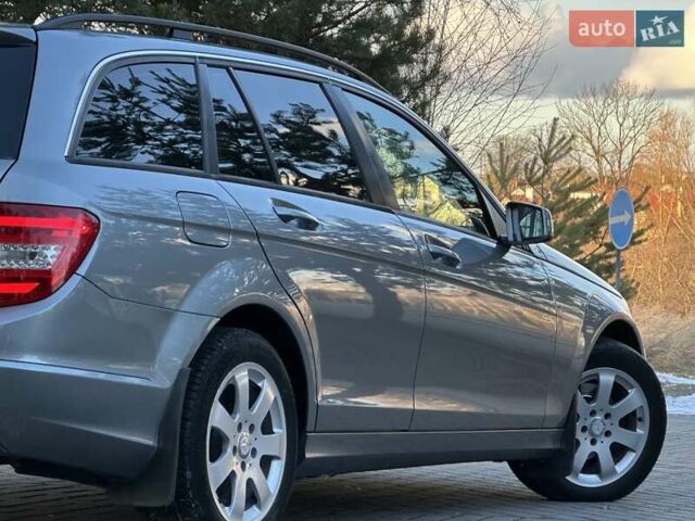 Сірий Мерседес Ц-Клас, об'ємом двигуна 2.2 л та пробігом 250 тис. км за 12850 $, фото 57 на Automoto.ua