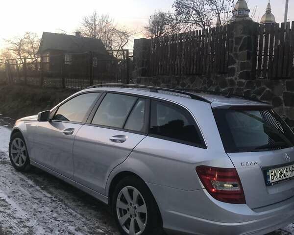 Сірий Мерседес Ц-Клас, об'ємом двигуна 2.14 л та пробігом 436 тис. км за 9500 $, фото 4 на Automoto.ua