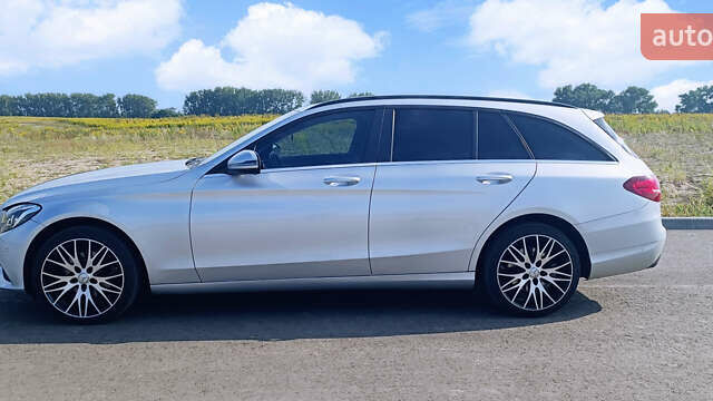 Серый Мерседес Ц-Класс, объемом двигателя 1.6 л и пробегом 312 тыс. км за 14200 $, фото 3 на Automoto.ua