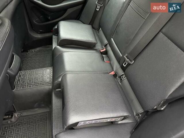 Серый Мерседес Ц-Класс, объемом двигателя 2.14 л и пробегом 290 тыс. км за 13500 $, фото 27 на Automoto.ua