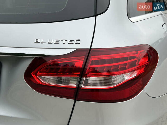 Серый Мерседес Ц-Класс, объемом двигателя 1.6 л и пробегом 265 тыс. км за 13900 $, фото 6 на Automoto.ua