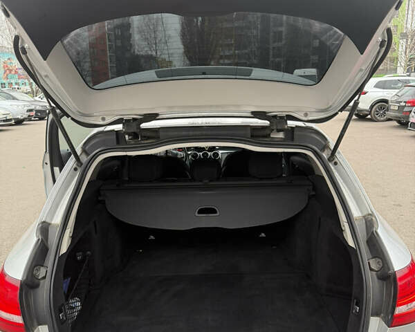 Серый Мерседес Ц-Класс, объемом двигателя 1.6 л и пробегом 312 тыс. км за 14200 $, фото 8 на Automoto.ua