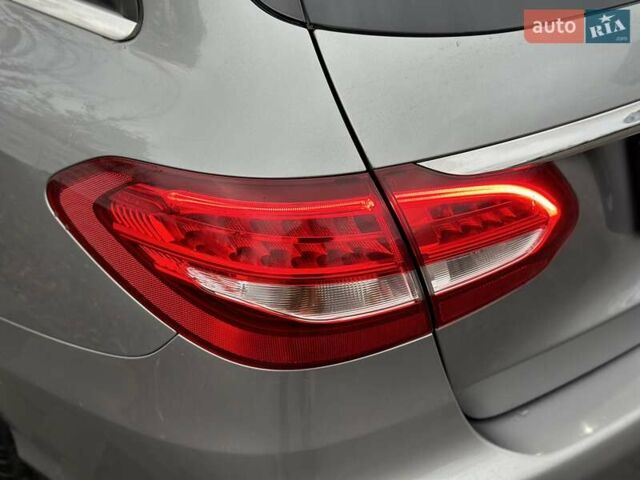 Серый Мерседес Ц-Класс, объемом двигателя 2.14 л и пробегом 290 тыс. км за 13500 $, фото 8 на Automoto.ua