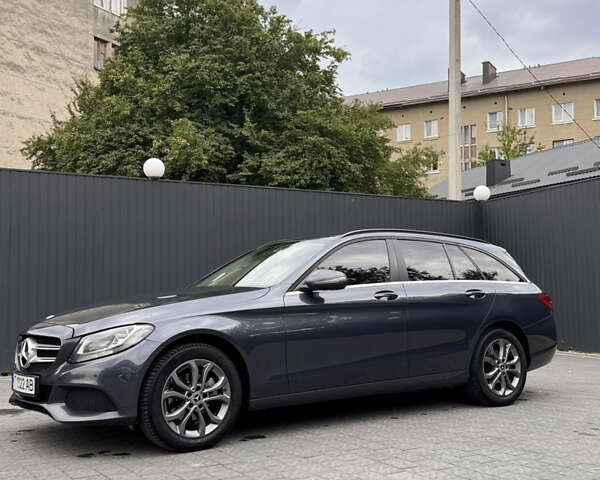 Сірий Мерседес Ц-Клас, об'ємом двигуна 1.6 л та пробігом 257 тис. км за 15500 $, фото 4 на Automoto.ua