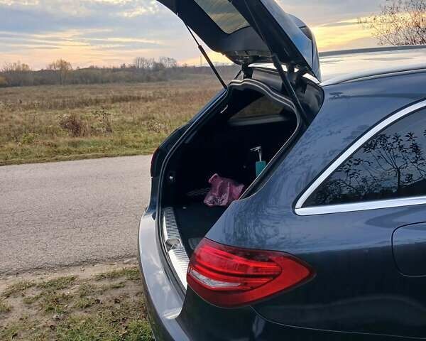 Сірий Мерседес Ц-Клас, об'ємом двигуна 1.6 л та пробігом 260 тис. км за 17400 $, фото 4 на Automoto.ua