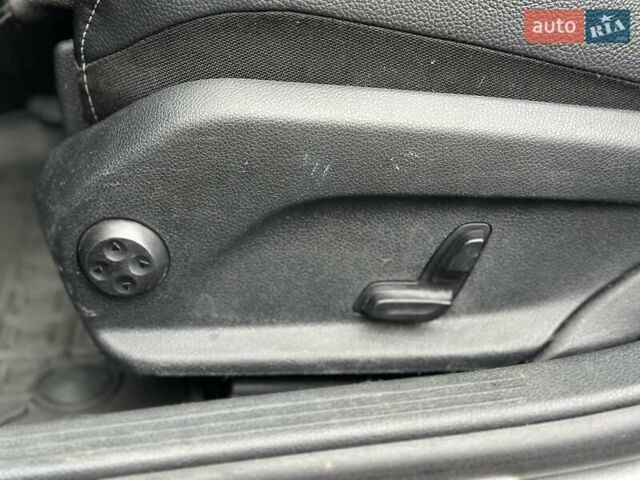 Серый Мерседес Ц-Класс, объемом двигателя 2.14 л и пробегом 290 тыс. км за 13500 $, фото 17 на Automoto.ua