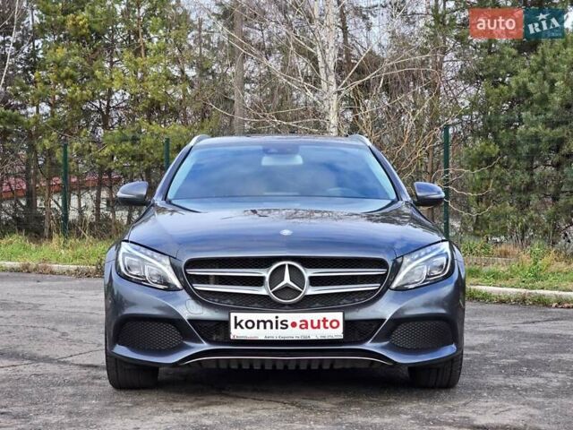 Сірий Мерседес Ц-Клас, об'ємом двигуна 1.99 л та пробігом 289 тис. км за 18699 $, фото 3 на Automoto.ua
