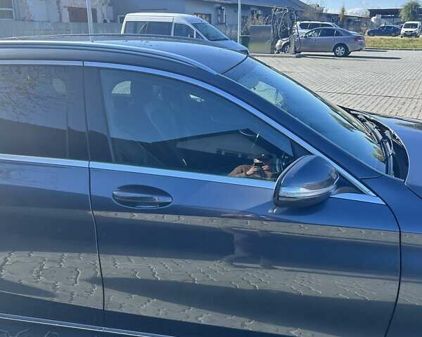 Сірий Мерседес Ц-Клас, об'ємом двигуна 2.2 л та пробігом 260 тис. км за 17500 $, фото 6 на Automoto.ua