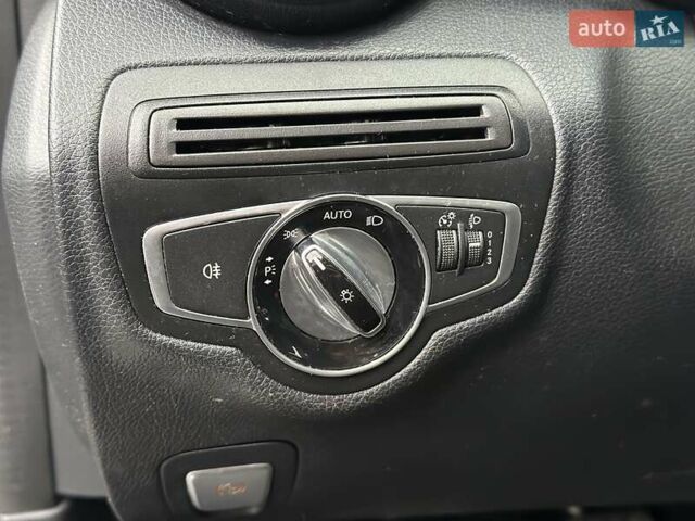 Серый Мерседес Ц-Класс, объемом двигателя 2.14 л и пробегом 290 тыс. км за 13500 $, фото 18 на Automoto.ua