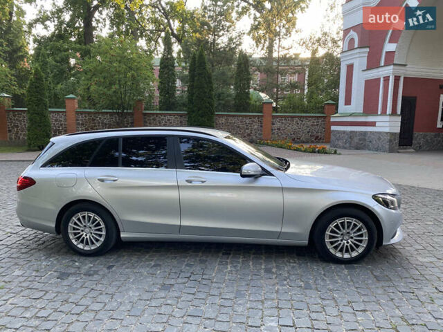 Сірий Мерседес Ц-Клас, об'ємом двигуна 2.2 л та пробігом 300 тис. км за 13900 $, фото 7 на Automoto.ua