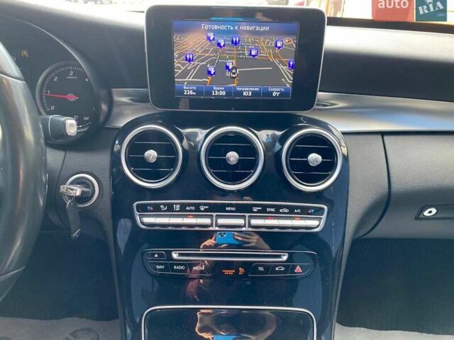 Серый Мерседес Ц-Класс, объемом двигателя 1.6 л и пробегом 271 тыс. км за 13999 $, фото 15 на Automoto.ua