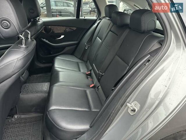 Серый Мерседес Ц-Класс, объемом двигателя 2.14 л и пробегом 290 тыс. км за 13500 $, фото 26 на Automoto.ua