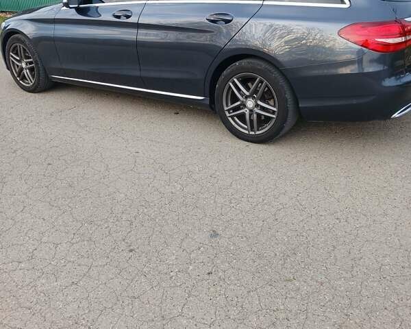 Сірий Мерседес Ц-Клас, об'ємом двигуна 1.6 л та пробігом 260 тис. км за 17400 $, фото 3 на Automoto.ua