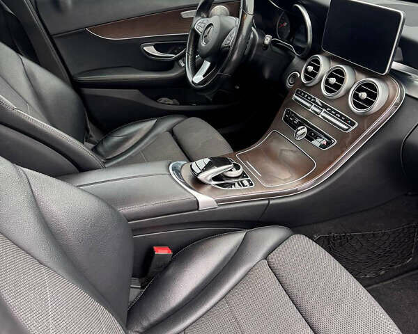 Серый Мерседес Ц-Класс, объемом двигателя 2.14 л и пробегом 290 тыс. км за 15800 $, фото 14 на Automoto.ua