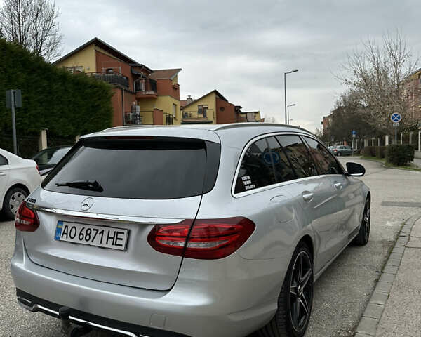 Серый Мерседес Ц-Класс, объемом двигателя 2.2 л и пробегом 253 тыс. км за 17500 $, фото 5 на Automoto.ua