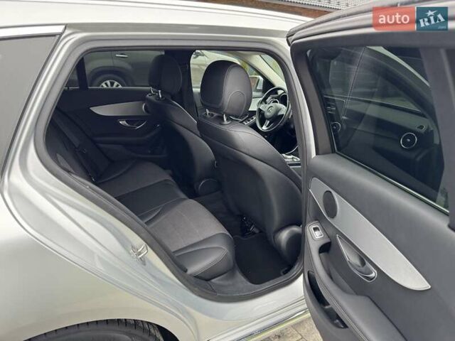 Серый Мерседес Ц-Класс, объемом двигателя 1.6 л и пробегом 170 тыс. км за 17900 $, фото 48 на Automoto.ua