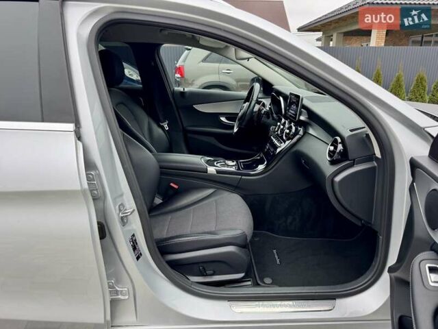 Серый Мерседес Ц-Класс, объемом двигателя 1.6 л и пробегом 170 тыс. км за 17900 $, фото 47 на Automoto.ua