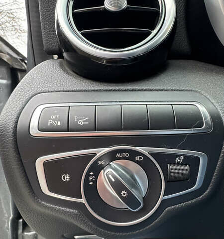 Сірий Мерседес Ц-Клас, об'ємом двигуна 2.14 л та пробігом 225 тис. км за 17777 $, фото 15 на Automoto.ua