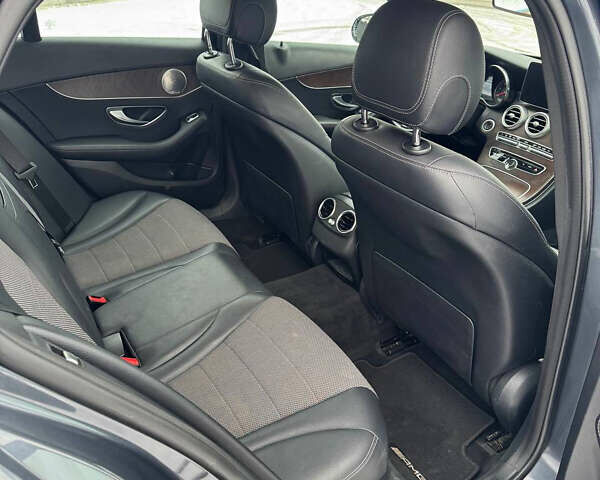 Серый Мерседес Ц-Класс, объемом двигателя 2.14 л и пробегом 290 тыс. км за 15800 $, фото 13 на Automoto.ua