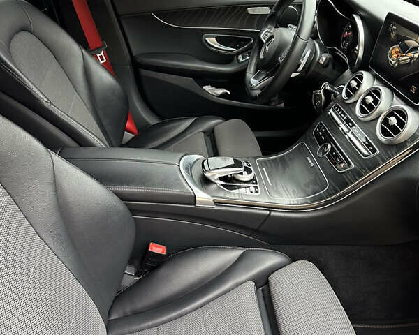 Серый Мерседес Ц-Класс, объемом двигателя 2.2 л и пробегом 253 тыс. км за 17500 $, фото 9 на Automoto.ua