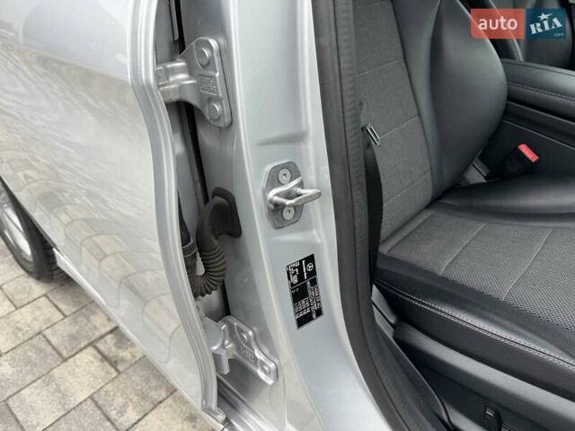 Сірий Мерседес Ц-Клас, об'ємом двигуна 1.6 л та пробігом 171 тис. км за 17900 $, фото 52 на Automoto.ua