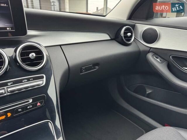 Серый Мерседес Ц-Класс, объемом двигателя 1.6 л и пробегом 170 тыс. км за 17900 $, фото 30 на Automoto.ua