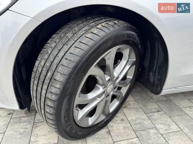 Серый Мерседес Ц-Класс, объемом двигателя 1.6 л и пробегом 170 тыс. км за 17900 $, фото 70 на Automoto.ua