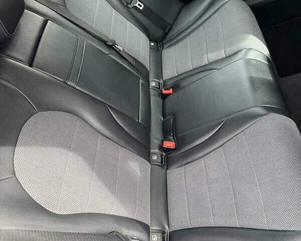 Сірий Мерседес Ц-Клас, об'ємом двигуна 1.6 л та пробігом 227 тис. км за 16500 $, фото 53 на Automoto.ua