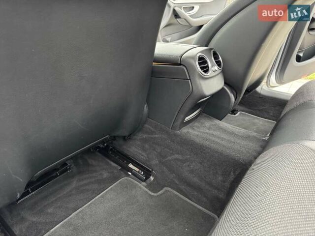 Серый Мерседес Ц-Класс, объемом двигателя 1.6 л и пробегом 170 тыс. км за 17900 $, фото 43 на Automoto.ua