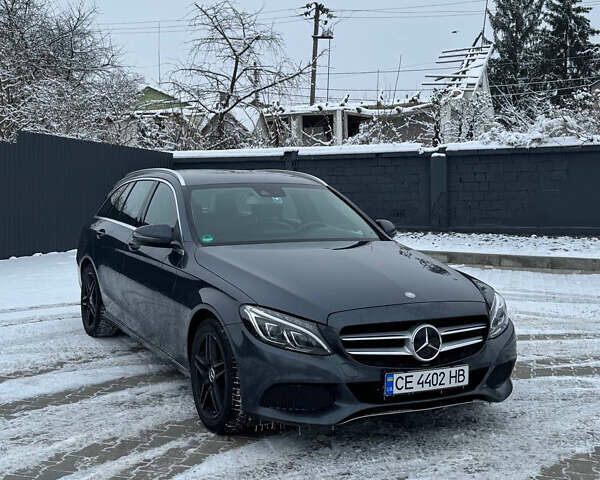 Серый Мерседес Ц-Класс, объемом двигателя 2.14 л и пробегом 298 тыс. км за 18000 $, фото 8 на Automoto.ua