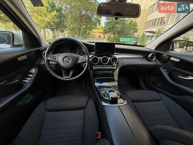 Сірий Мерседес Ц-Клас, об'ємом двигуна 2.14 л та пробігом 221 тис. км за 18500 $, фото 8 на Automoto.ua