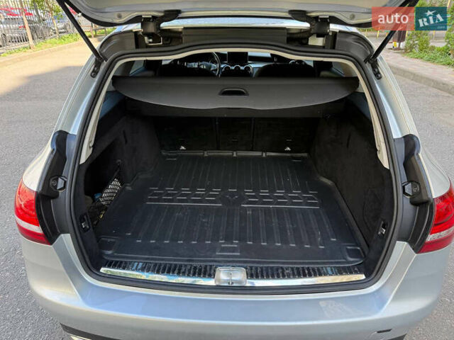 Сірий Мерседес Ц-Клас, об'ємом двигуна 2.14 л та пробігом 221 тис. км за 18500 $, фото 5 на Automoto.ua