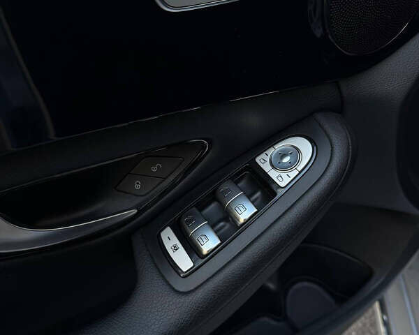 Сірий Мерседес Ц-Клас, об'ємом двигуна 2.14 л та пробігом 221 тис. км за 18500 $, фото 7 на Automoto.ua