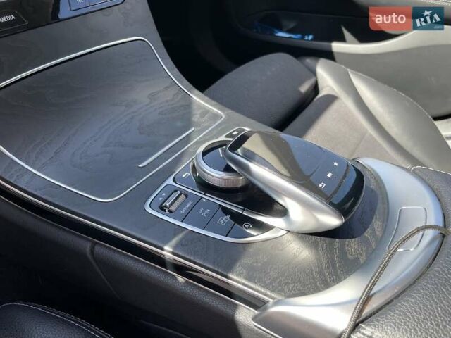 Серый Мерседес Ц-Класс, объемом двигателя 2 л и пробегом 289 тыс. км за 21500 $, фото 46 на Automoto.ua