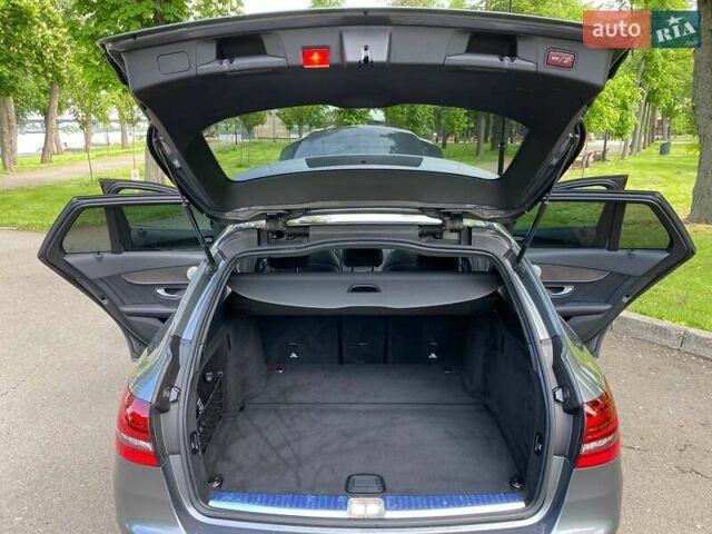 Сірий Мерседес Ц-Клас, об'ємом двигуна 2 л та пробігом 179 тис. км за 26900 $, фото 40 на Automoto.ua