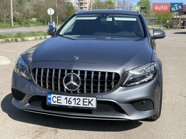 Серый Мерседес Ц-Класс, объемом двигателя 2 л и пробегом 289 тыс. км за 21500 $, фото 4 на Automoto.ua