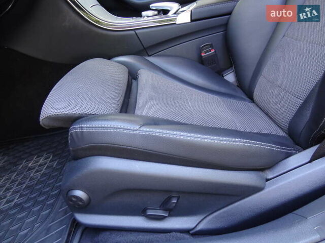 Серый Мерседес Ц-Класс, объемом двигателя 2 л и пробегом 289 тыс. км за 21500 $, фото 29 на Automoto.ua