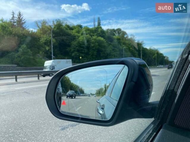 Сірий Мерседес Ц-Клас, об'ємом двигуна 2 л та пробігом 179 тис. км за 26900 $, фото 48 на Automoto.ua