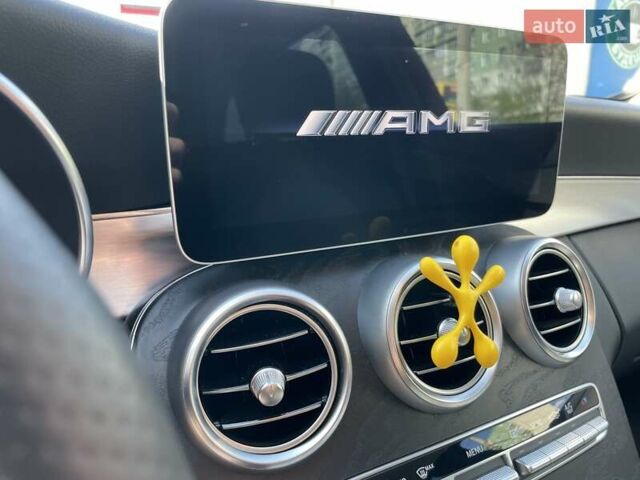 Серый Мерседес Ц-Класс, объемом двигателя 2 л и пробегом 289 тыс. км за 21500 $, фото 48 на Automoto.ua