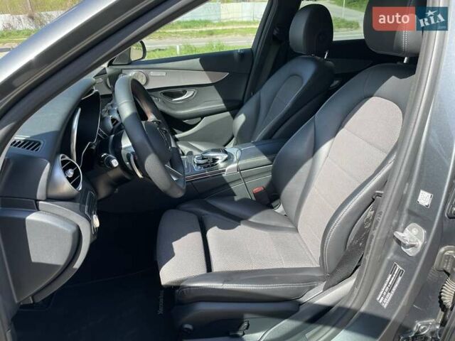 Серый Мерседес Ц-Класс, объемом двигателя 2 л и пробегом 289 тыс. км за 21500 $, фото 41 на Automoto.ua