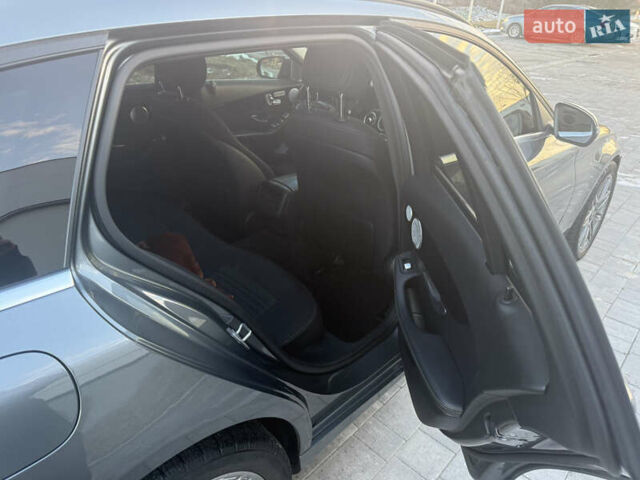 Сірий Мерседес Ц-Клас, об'ємом двигуна 2.2 л та пробігом 210 тис. км за 20500 $, фото 2 на Automoto.ua