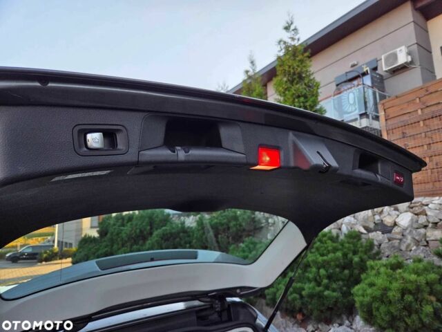 Серый Мерседес Ц-Класс, объемом двигателя 1.6 л и пробегом 325 тыс. км за 19838 $, фото 10 на Automoto.ua