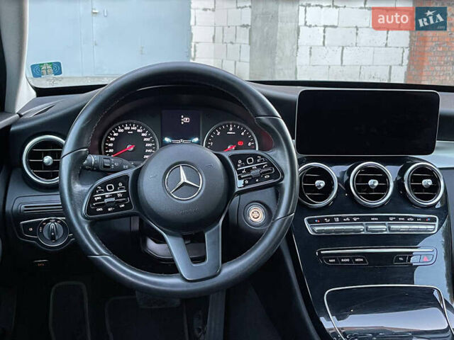 Серый Мерседес Ц-Класс, объемом двигателя 1.6 л и пробегом 200 тыс. км за 19250 $, фото 19 на Automoto.ua