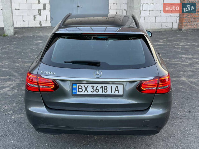 Серый Мерседес Ц-Класс, объемом двигателя 1.6 л и пробегом 200 тыс. км за 19250 $, фото 12 на Automoto.ua
