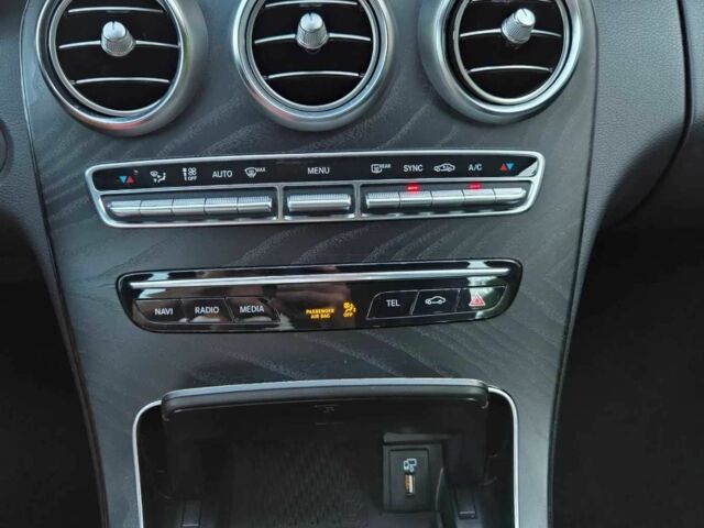 Серый Мерседес Ц-Класс, объемом двигателя 1.6 л и пробегом 325 тыс. км за 19838 $, фото 23 на Automoto.ua