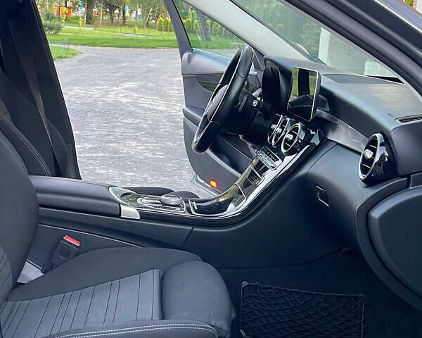 Серый Мерседес Ц-Класс, объемом двигателя 1.6 л и пробегом 200 тыс. км за 19250 $, фото 24 на Automoto.ua