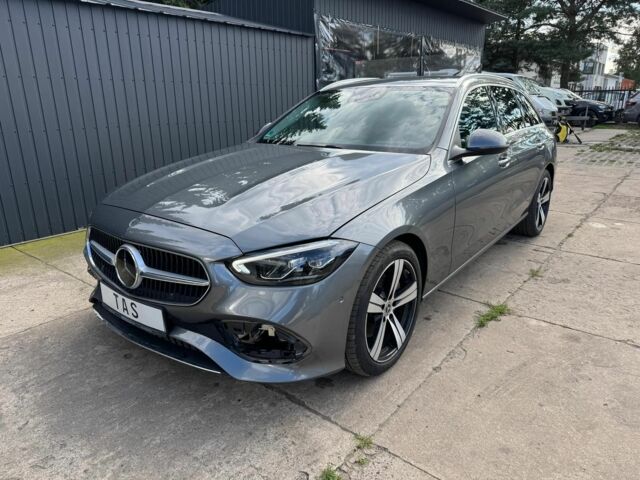 Сірий Мерседес Ц-Клас, об'ємом двигуна 0 л та пробігом 47 тис. км за 32000 $, фото 1 на Automoto.ua