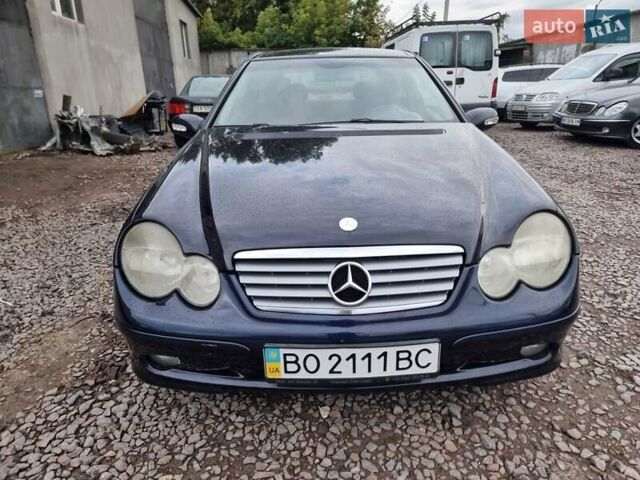 Синий Мерседес Ц-Класс, объемом двигателя 2 л и пробегом 223 тыс. км за 4500 $, фото 23 на Automoto.ua